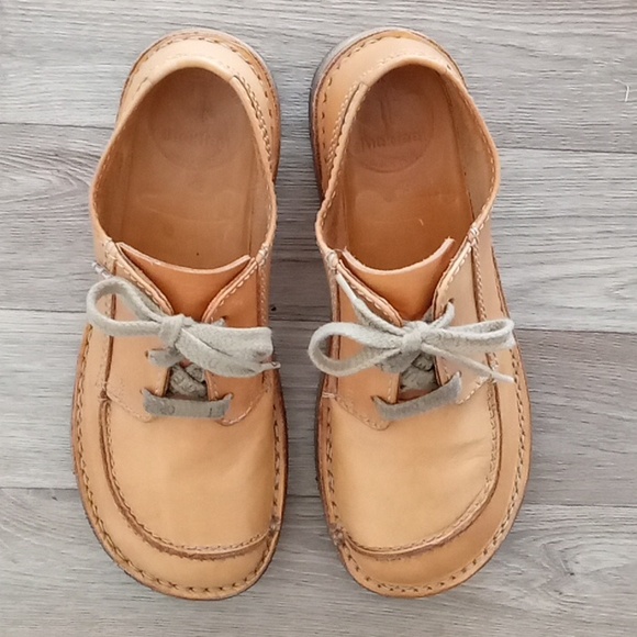 Duckfeet Fyn Tan Leather Unisex Shoes - Picture 4 of 8